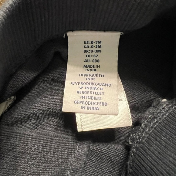 Baby Infant 0-3M bundle of clothing - t shirts, sweat pants, tank tops - Picture 2 of 13